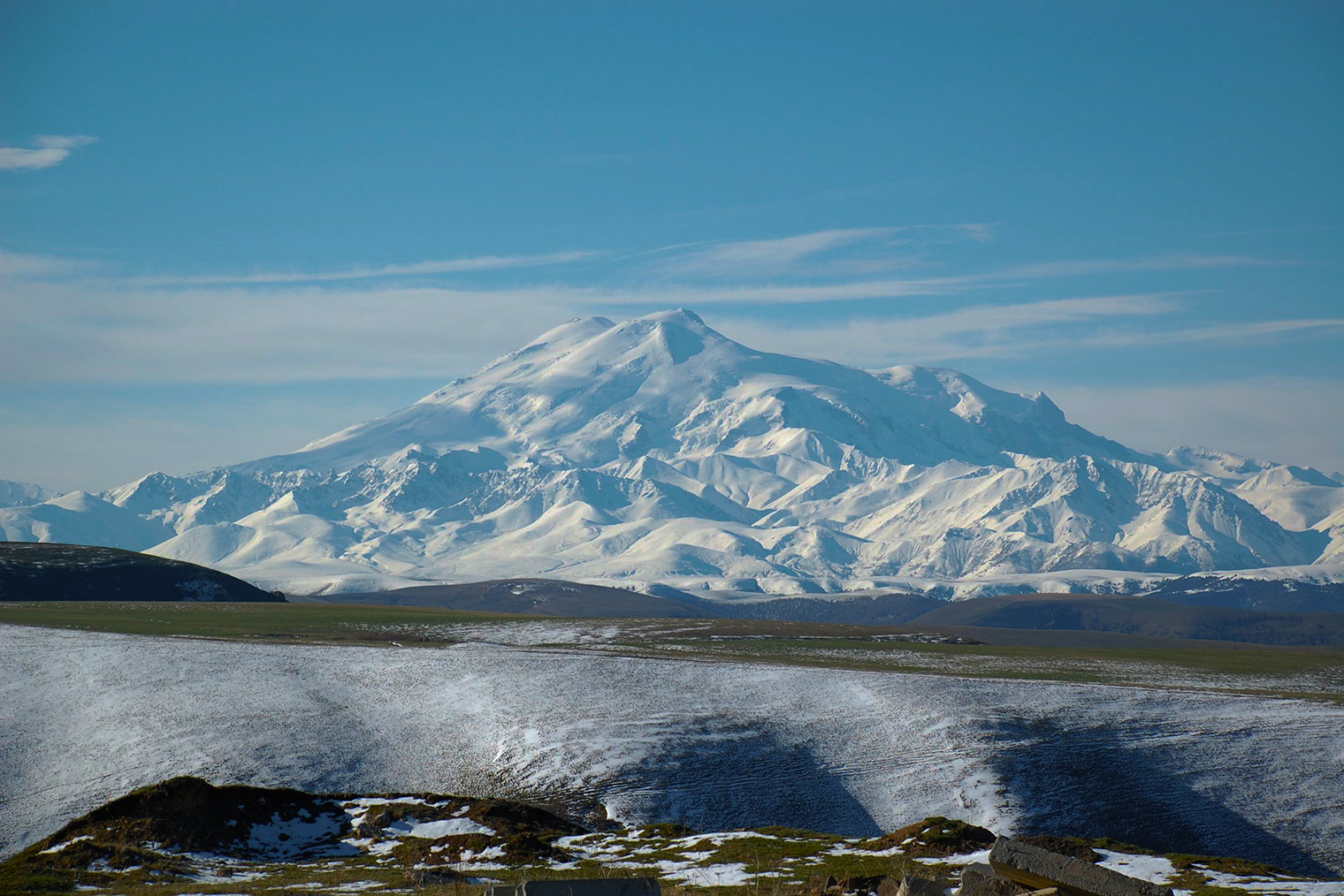 Смертельно опасный Эльбрус. Фотография: JukoFF / Wikipedia