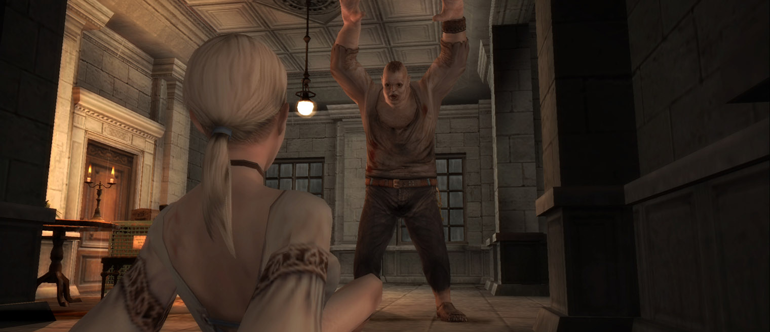 В Haunting Ground несколько уникальных преследователей. Самым знаковым стал Дебилитас — гигант с интеллектом младенца. Кадр: Capcom