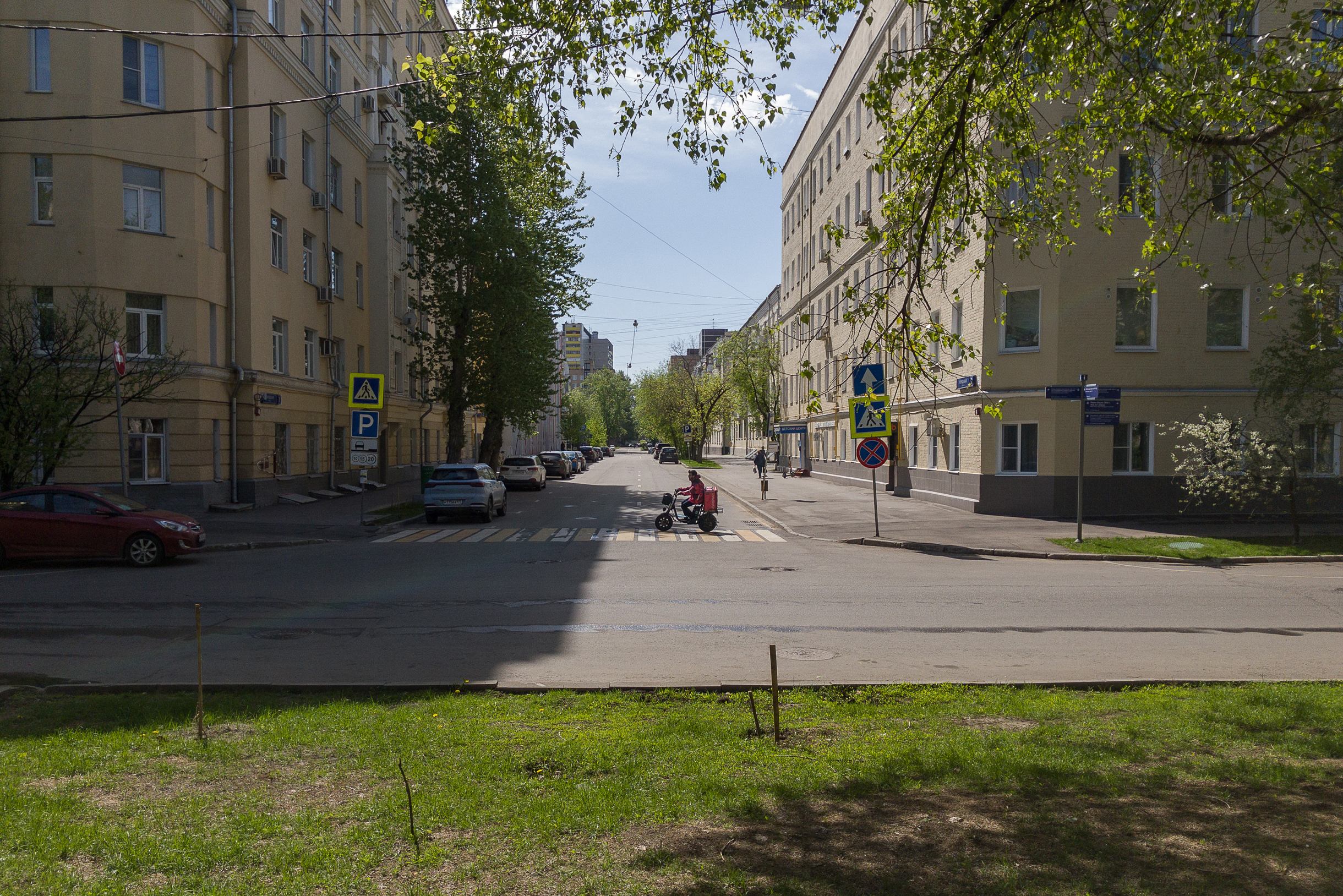 Озеленены и участки вдоль небольших дорог