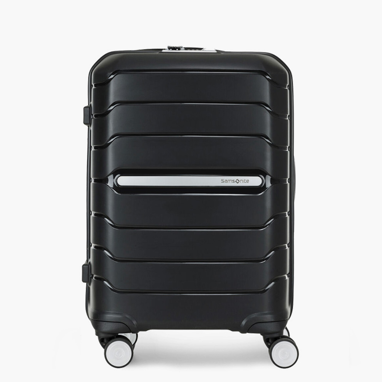 А вот Samsonite Octolite Spinner пройдет по габаритам в большинство салонов: его толщина варьируется от 20 до 24 см благодаря расширителю пространства. Источник: samsonite.ru.com