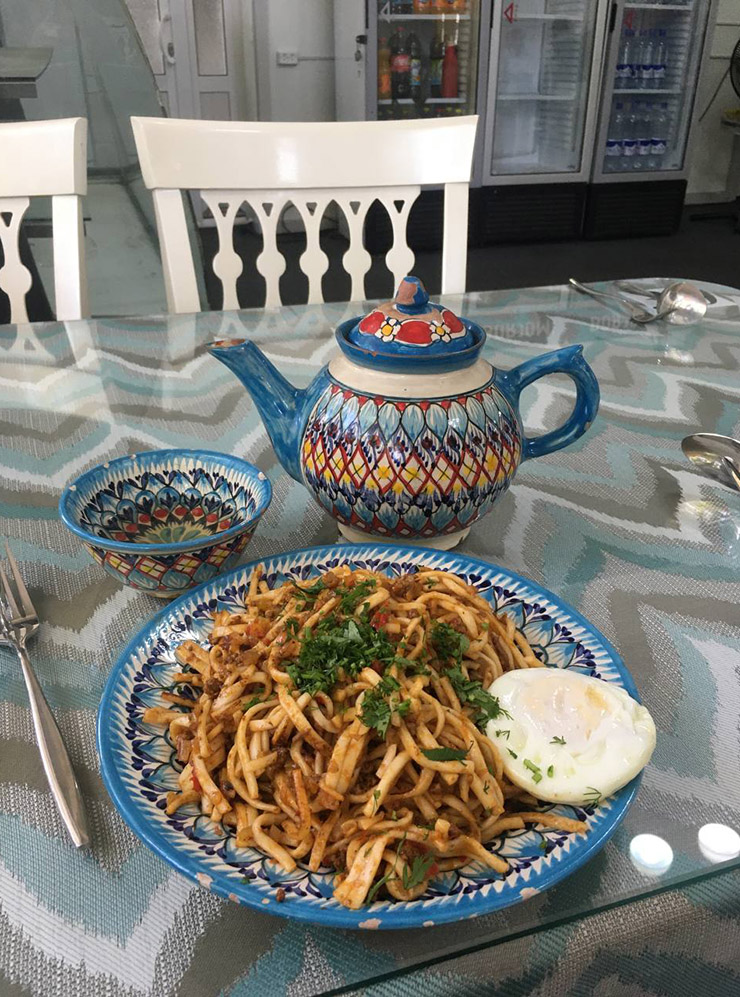 Лагман в одном из кафе национальной кухни