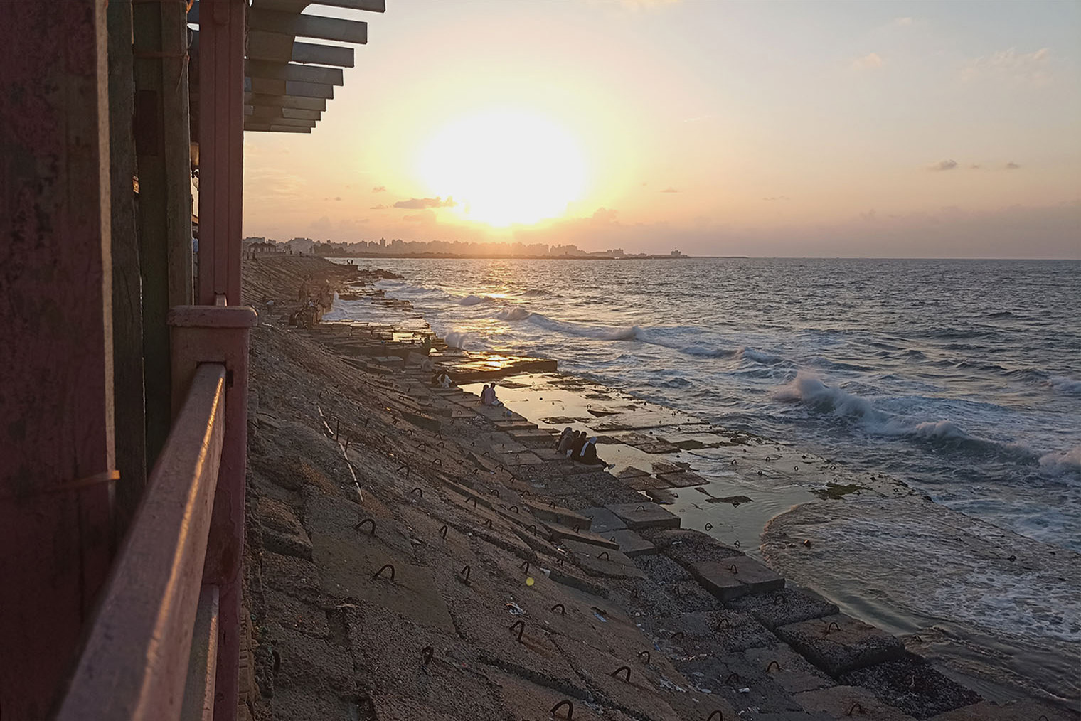 Вид на море и закат из Panorama Restaurant & Cafe