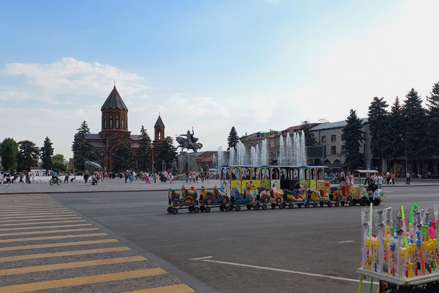 Площадь Вардананц в центре города