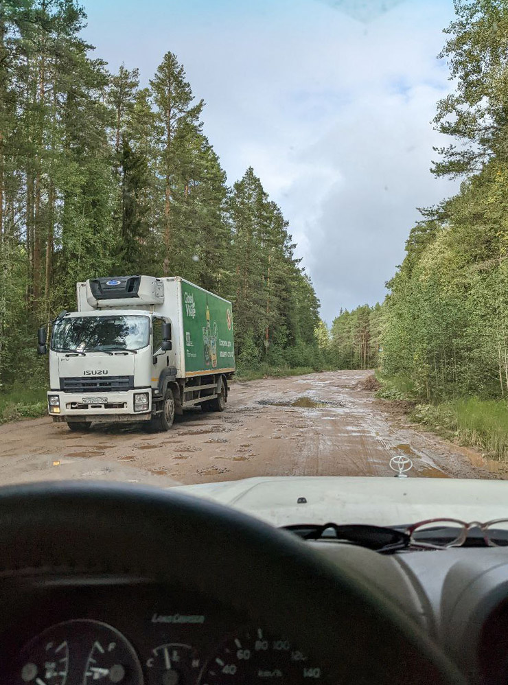 Впереди еще почти 200 километров по грейдеру