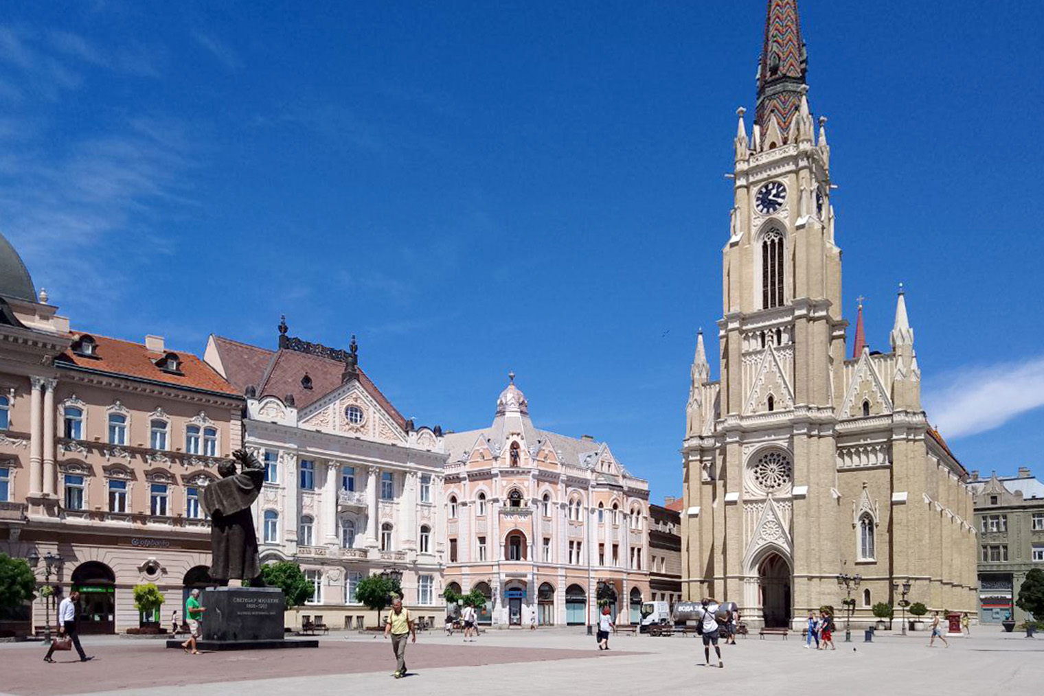 Но в центре Нови⁠-⁠Сада мило и приятно