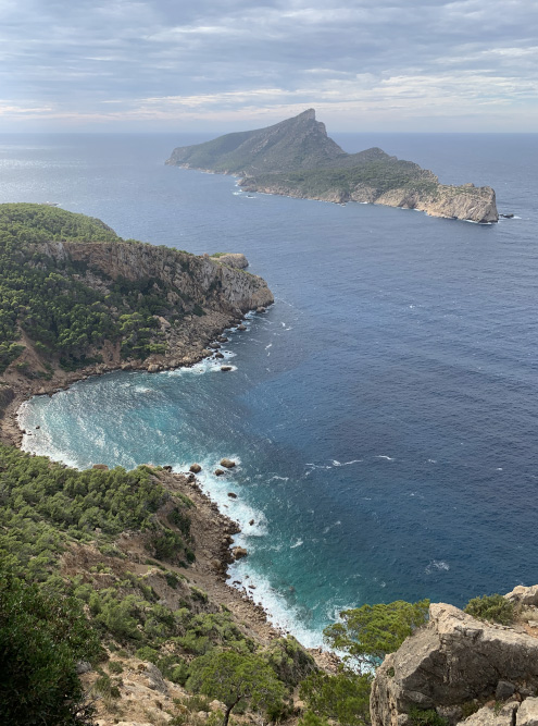 А на Майорке не могла оторвать глаз от прекрасных видов на море