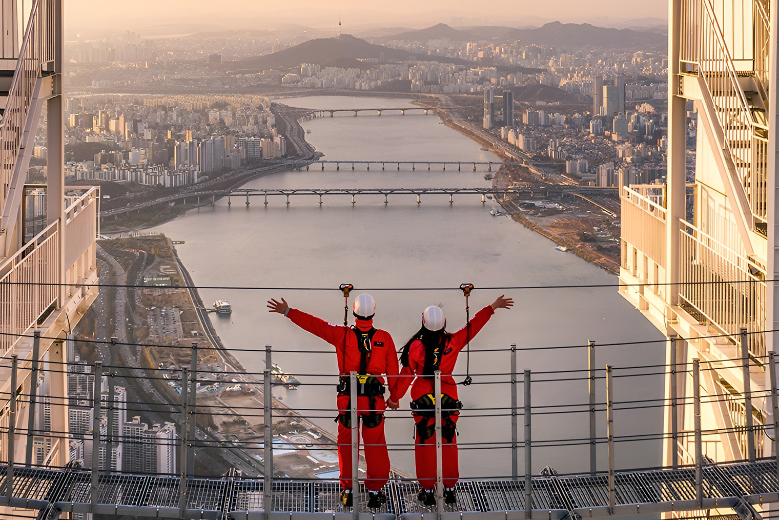 Мост Sky Bridge. Источник: seoulsky.lotteworld.com