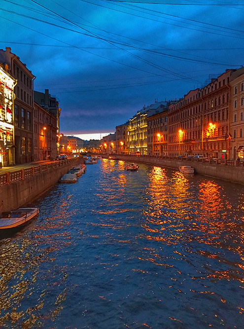 Белая ночь в Петербурге