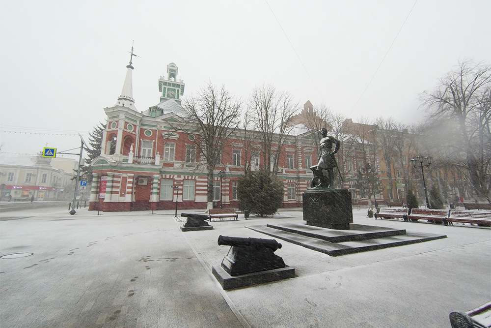 Азов: фото памятника Петру Первому