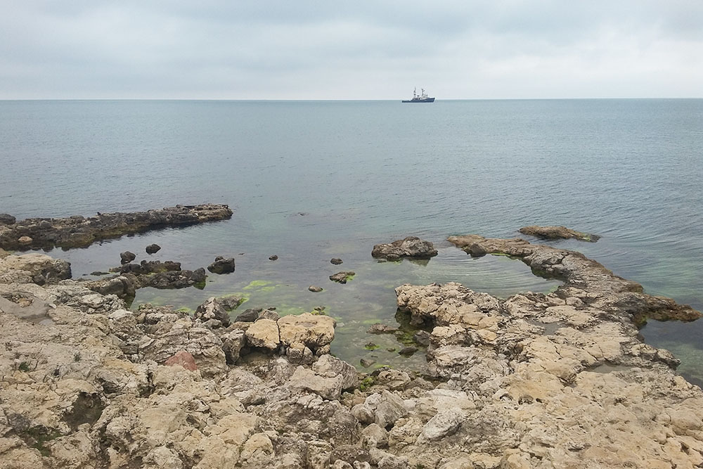 В Херсонесе Таврическом красивый цвет воды, но купаться там нельзя