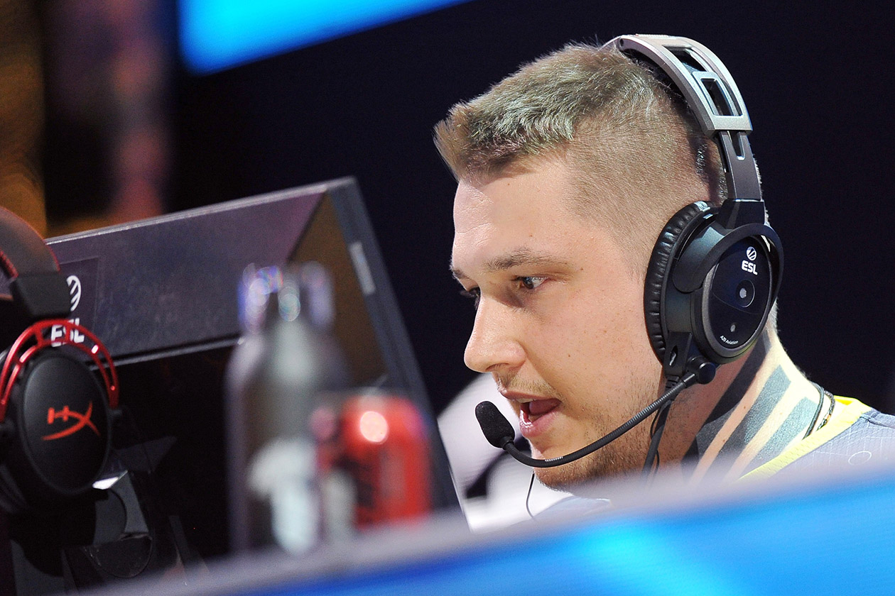 Zeus на турнире ESL Intel Extreme Masters в 2019 году. Фото: Norbert Barczyk / PressFocus / MB Media / Getty Images