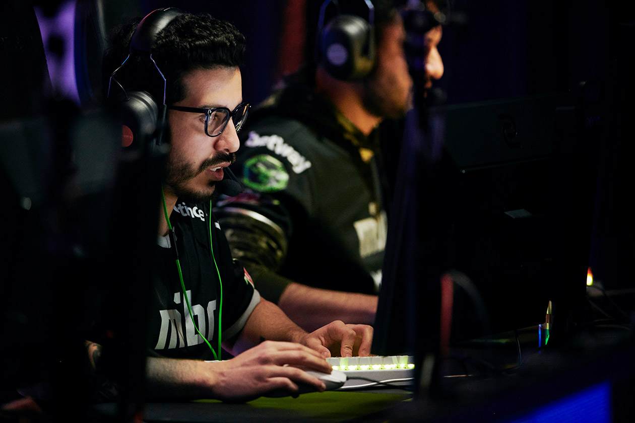 Coldzera в полуфинале FACEIT ECS в 2018 году. Фото: Cooper Neill / Getty Images