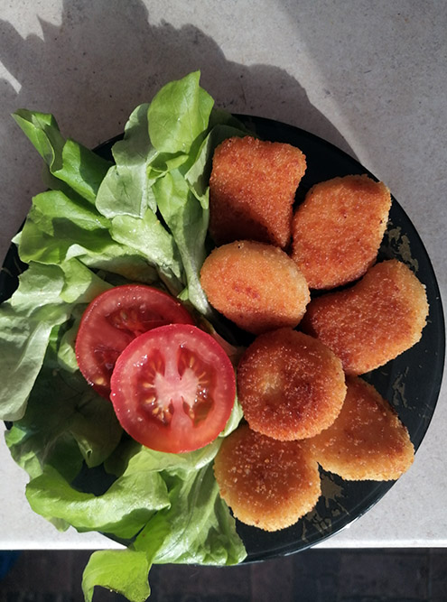 Мясные наггетсы все разной формы, растительные — одинаковой