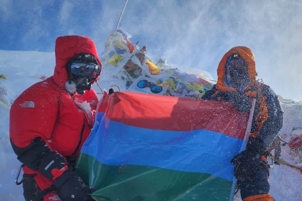 Для меня было важно развернуть на вершине флаг родной Карелии, ведь никто из земляков там не был