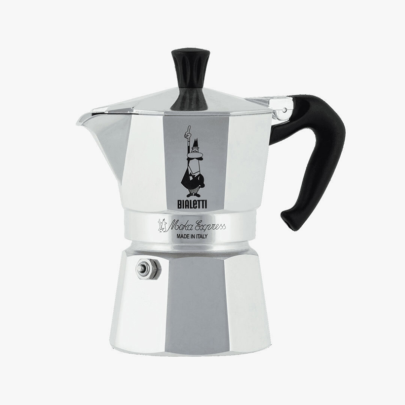 Bialetti Moka Express на 6 чашек от компании — родоначальника гейзерных кофеварок — 3490 ₽