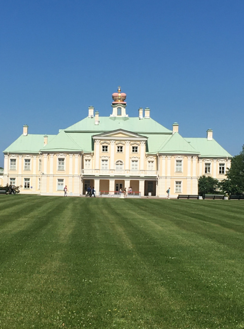 Народу в парке мало — в такую жару все на пляжах