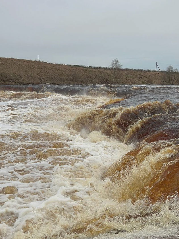 Тосненский водопад