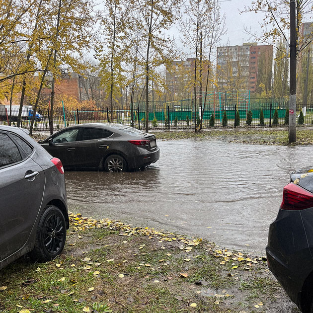 Видимо, надо было добираться вплавь