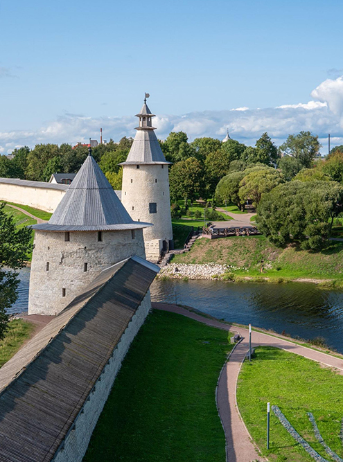 Вид на Псковский кремль