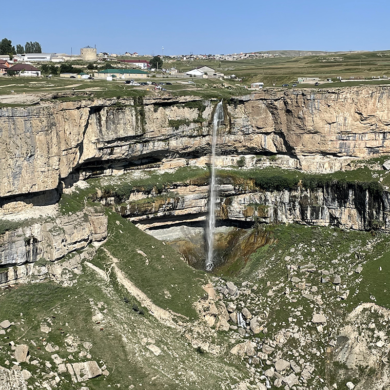 Таким мы увидели водопад в августе