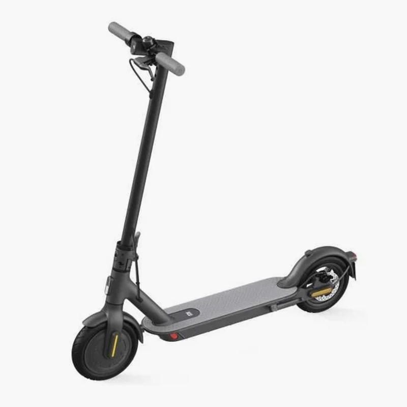 Ninebot KickScooter E45 провезет владельца 65 километров, прежде чем сядет батарея