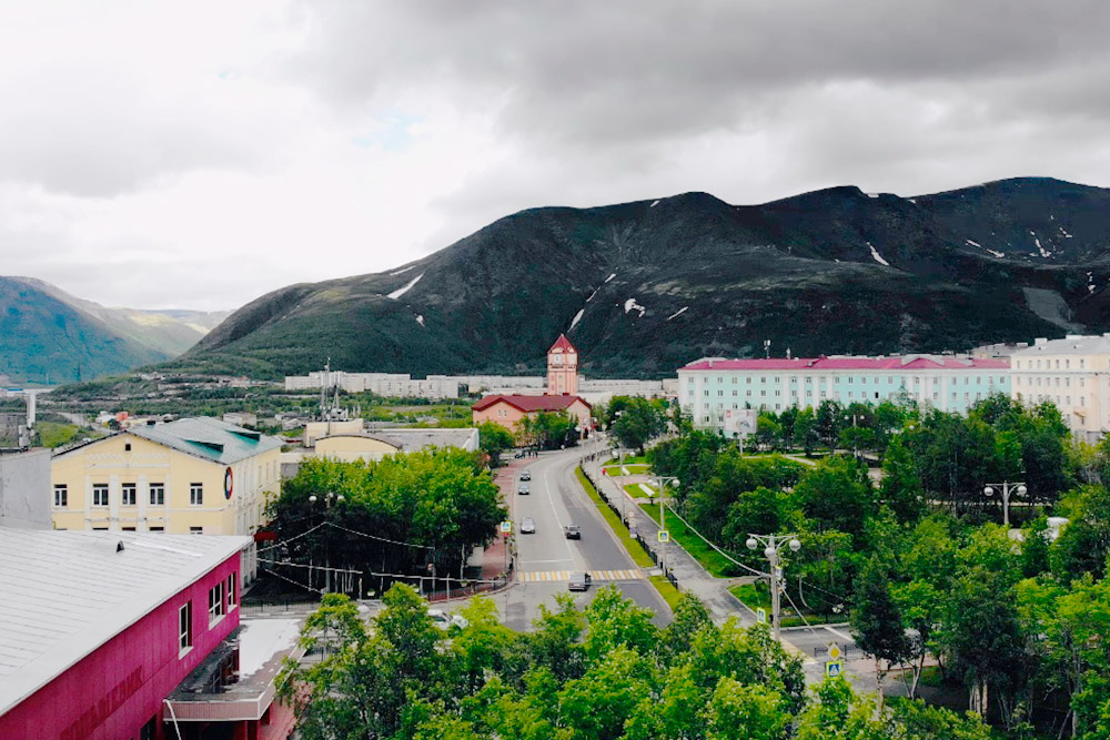 Кировск окружен горами. Зимой это смотрится особенно сказочно