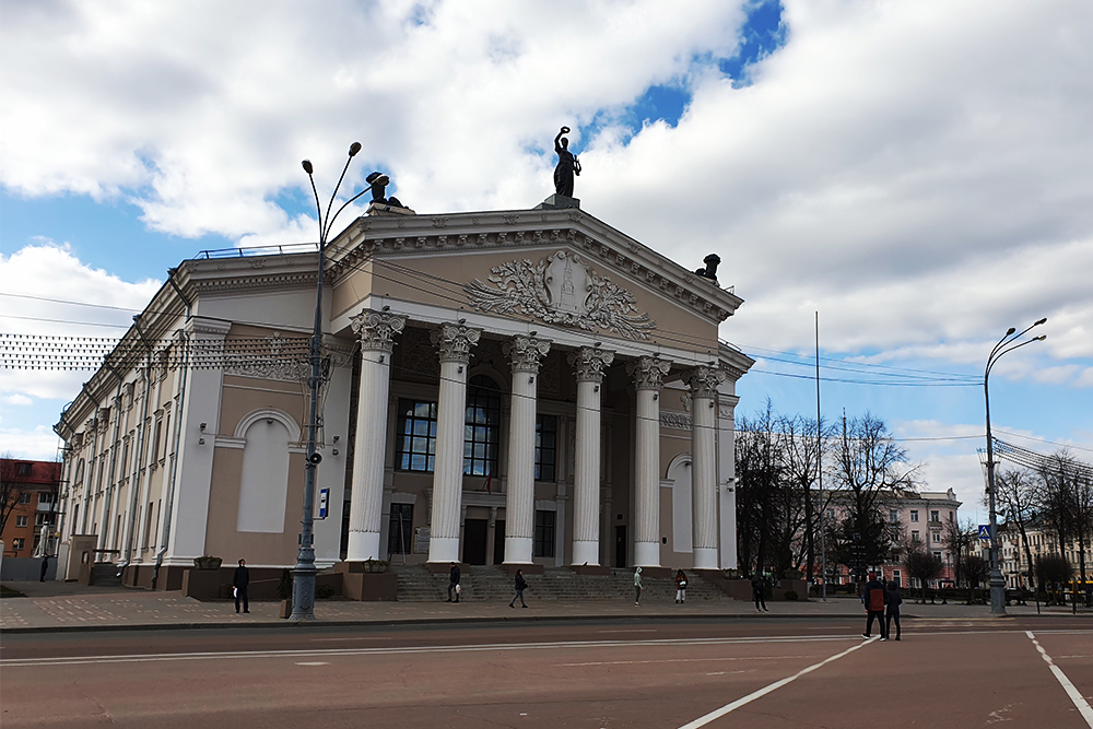 Здание драматического театра