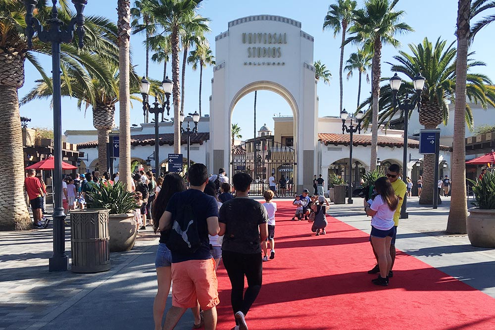 Вход в Universal Studios Hollywood