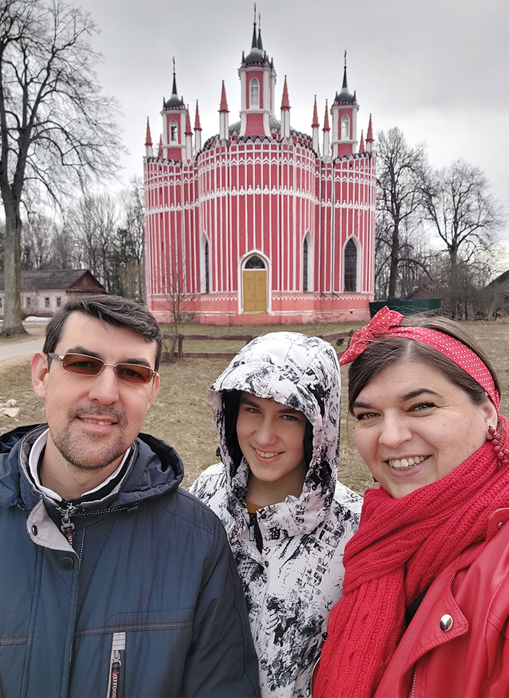 В село Красное мы ездили перед Пасхой