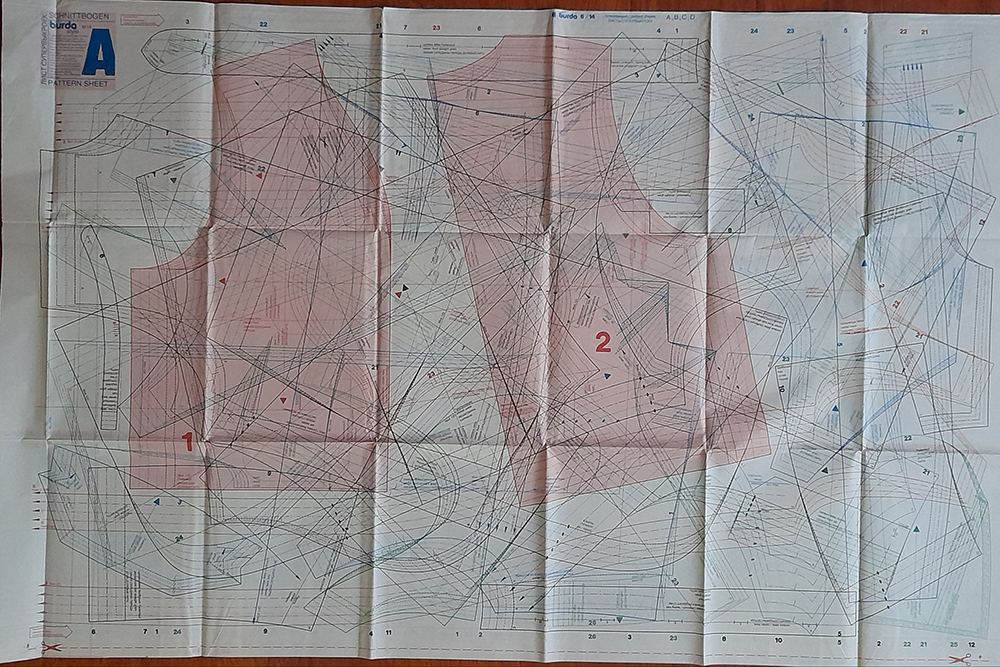 Так выглядит лист с выкройками из журнала Burda