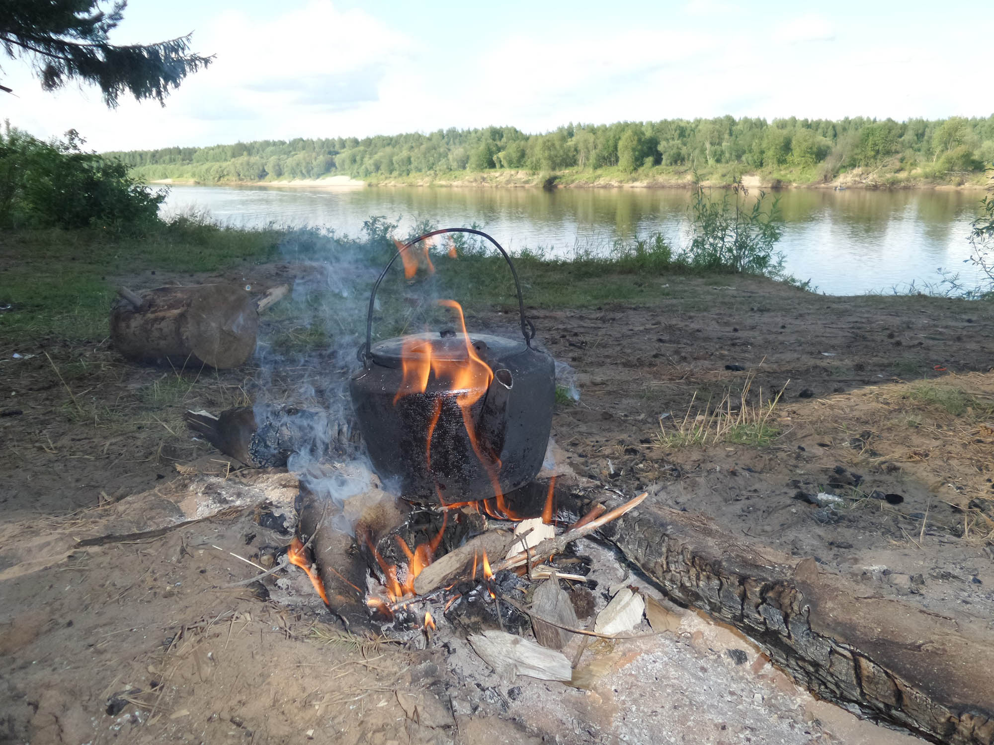 Туристы проводят на природе целый день — с 8 утра до 5—6 часов вечера