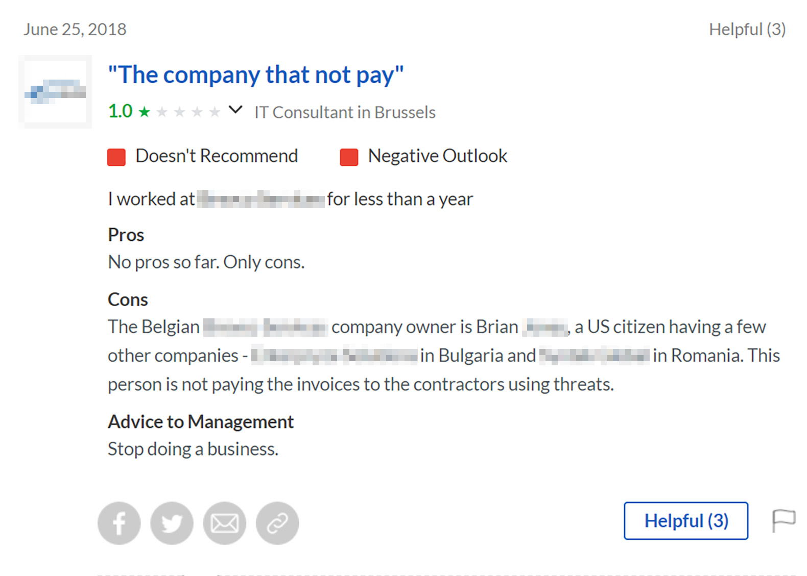 Так выглядел негативный отзыв о компании на Glassdoor. Сайт не удаляет отзывы, зато сам работодатель может ответить и попытаться снизить негатив. Но здесь компания окончательно утопила собственную репутацию истерическим комментарием с угрозами