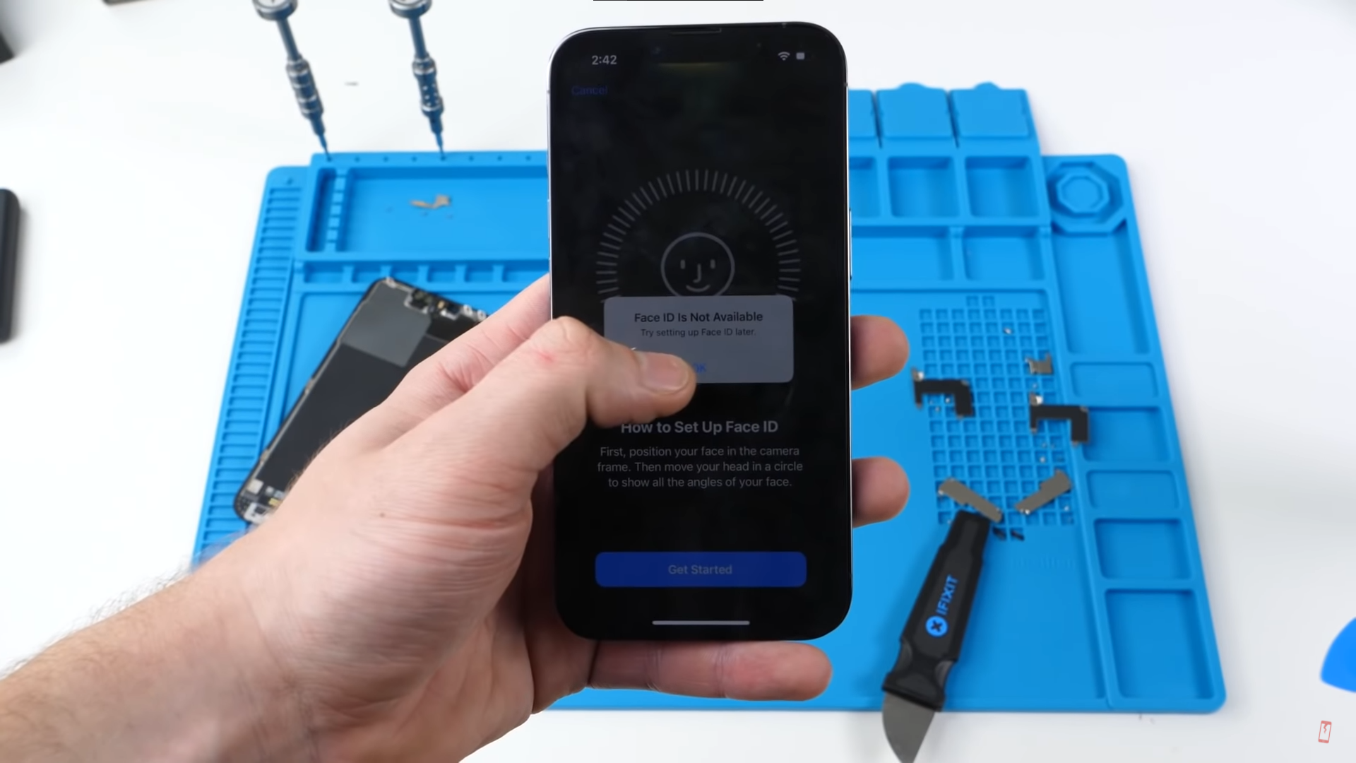 «Face ID недоступен». Источник: YouTube-канал Phone Repair Guru