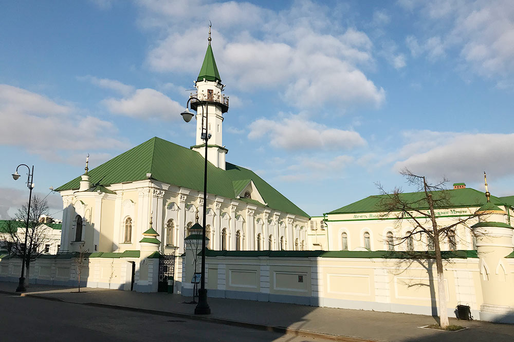 Больше двух веков мечеть аль-Марджани была самой большой в городе соборной мечетью-джами — пятничной мечетью