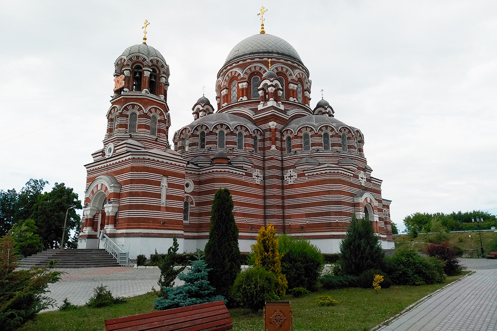 Церковь Троицы Живоначальной — на мой взгляд, самый красивый храм в Коломне