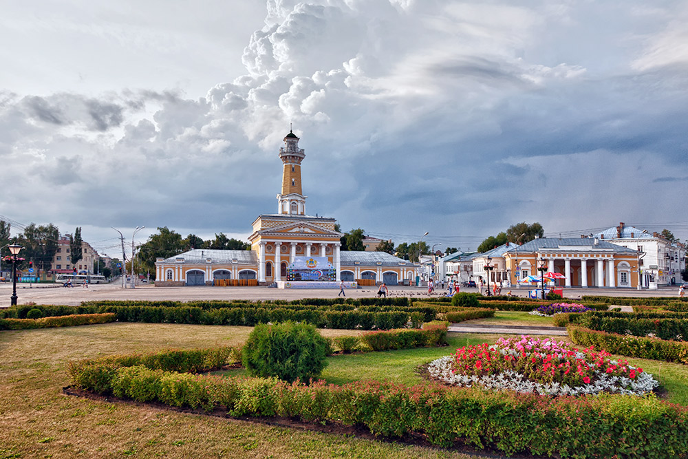 Высота смотровой башни — 35 метров, как одиннадцатиэтажный дом. Фото: HelloSvet / Shutterstock