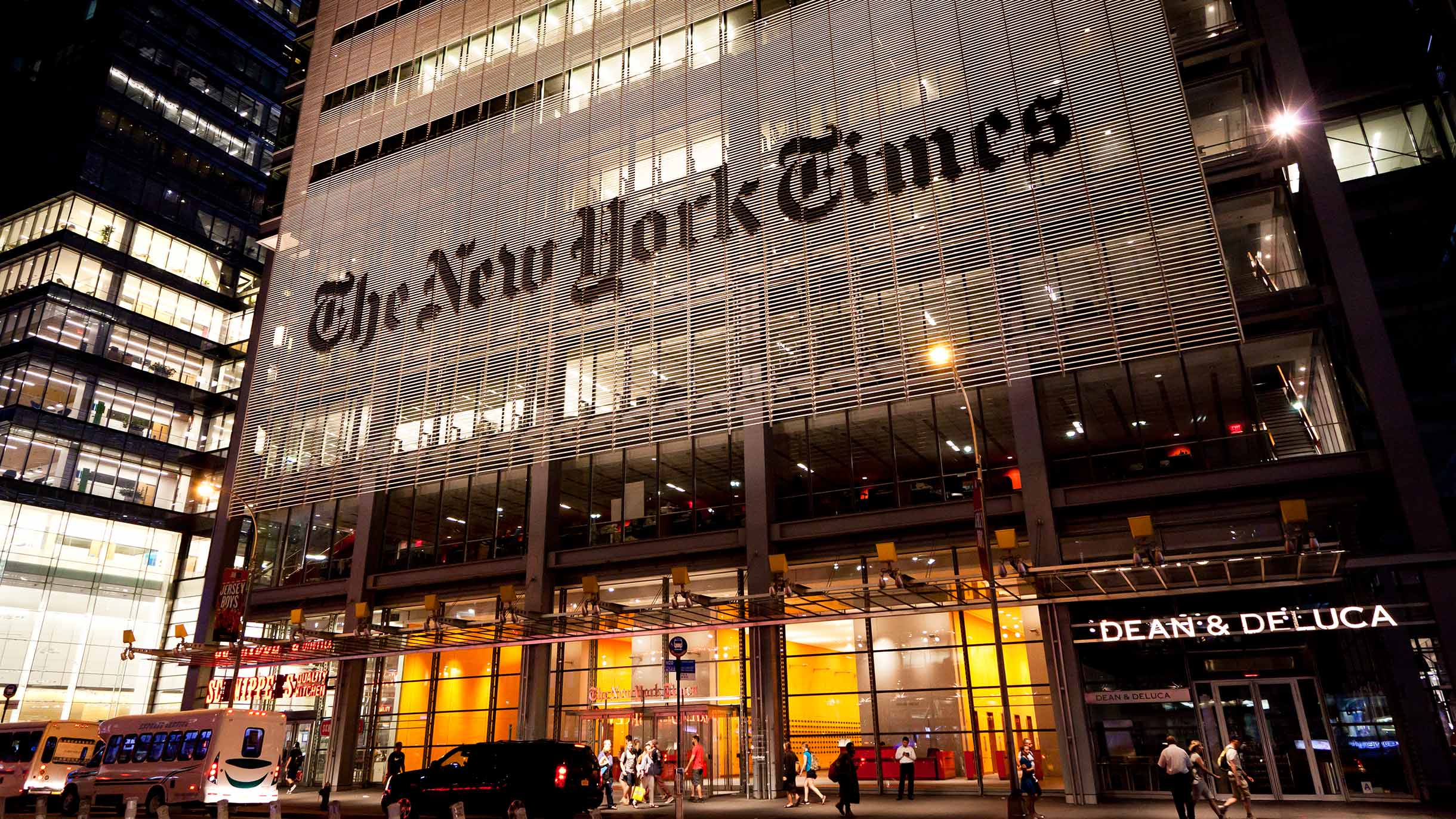 Журналистов приглашают на стажировку в The New York Times и The Boston Globe