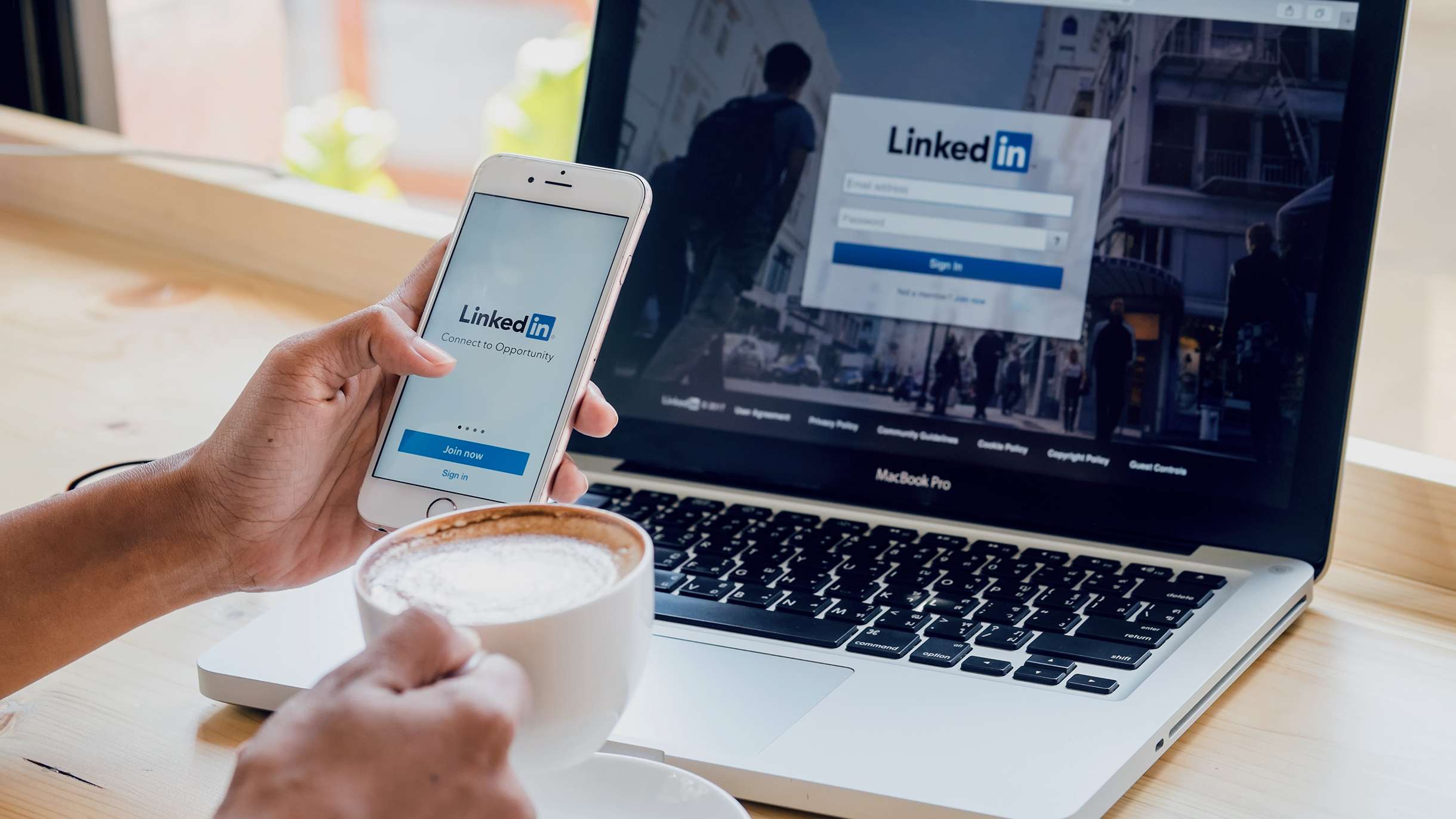 Как заполнить профиль в LinkedIn и найти клиентов