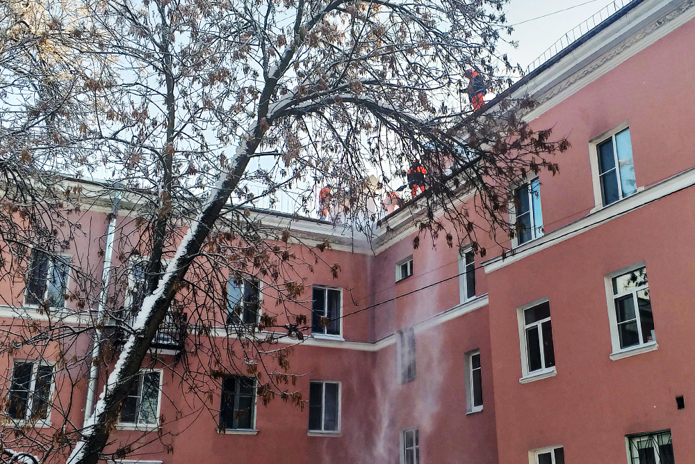 Со временем я находила все больше плюсов в Красногвардейском районе. Здесь своевременно чистили дороги, убирали снег с крыши и снимали сосульки