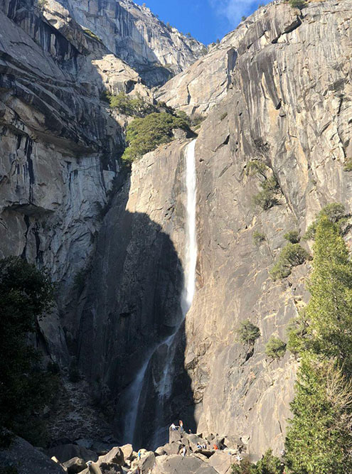 Самый высокий водопад в Северной Америке — 740 м