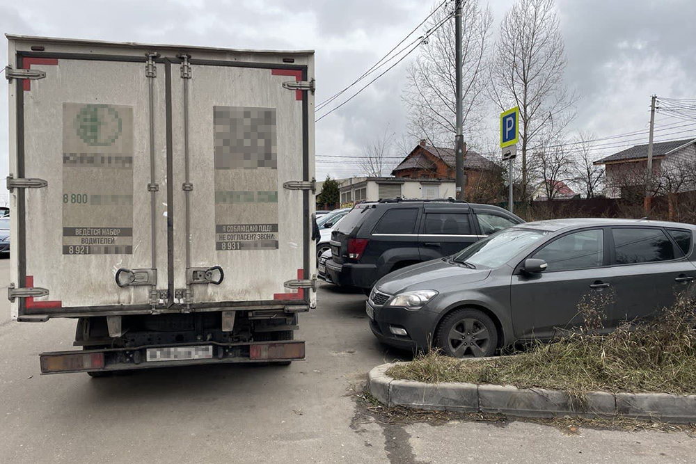 Выехать самостоятельно в такой ситуации нереально