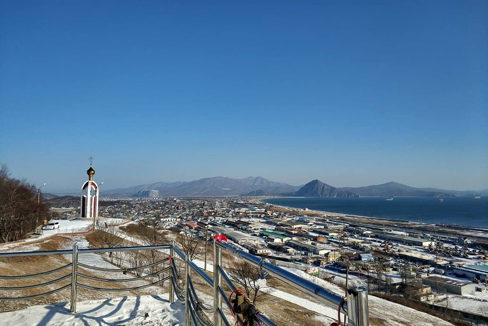 Вид со смотровой площадки на сопке