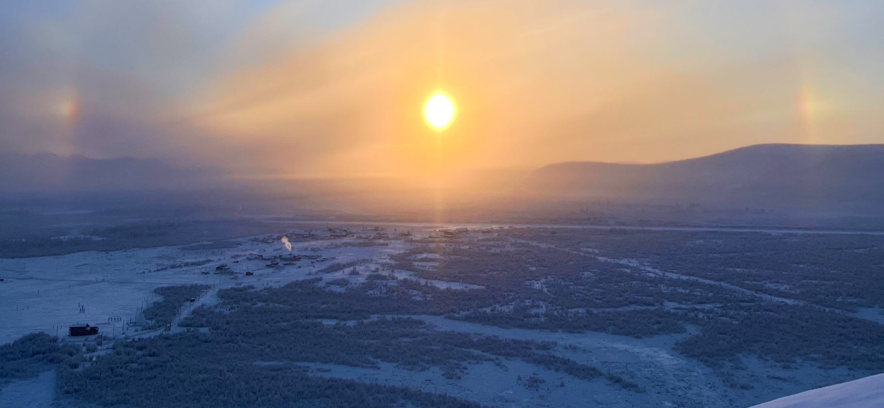 Купание при −50 °С и Дед Мороз в трусах: как я встретил Новый год в селе Томтор в Якутии