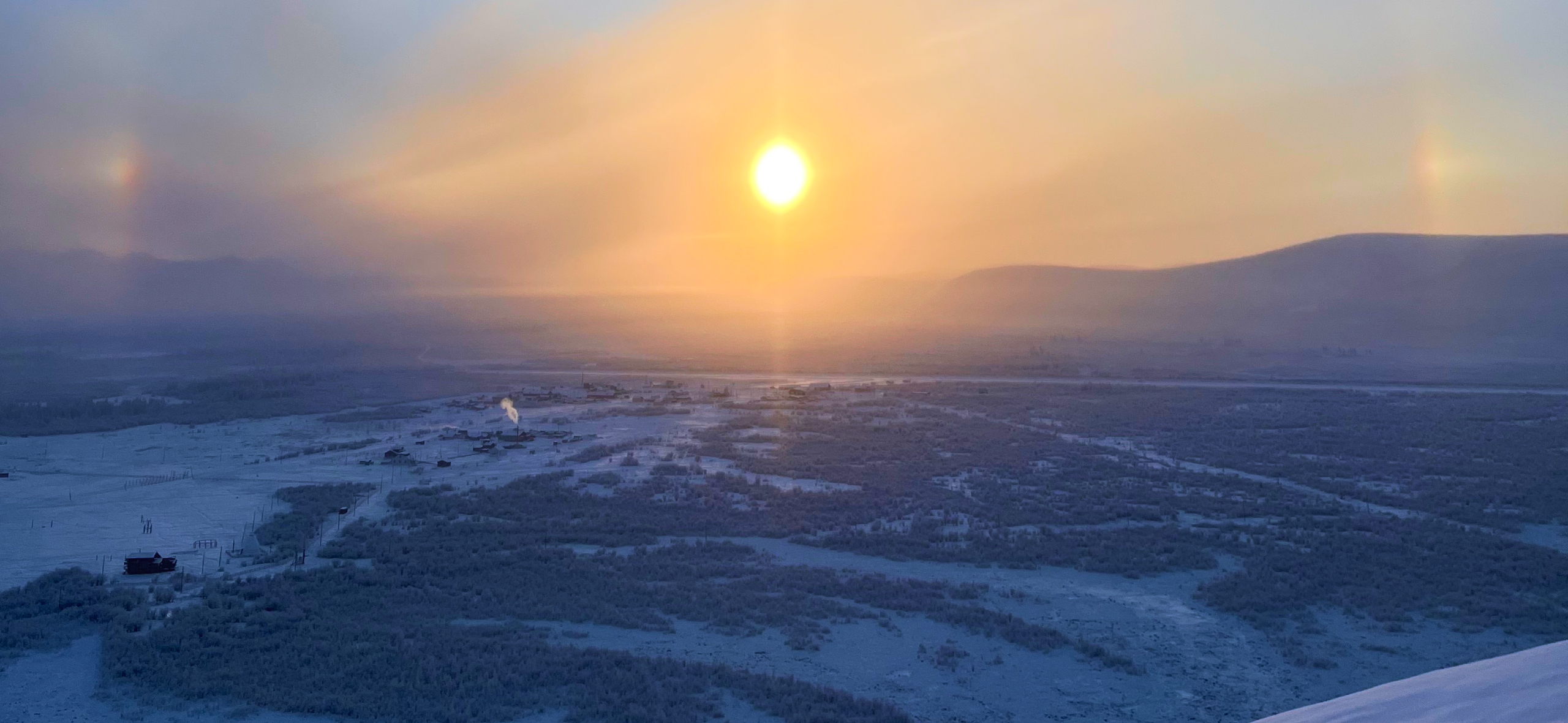 Купание при −50 °С и Дед Мороз в трусах: как я встретил Новый год в селе Томтор в Якутии