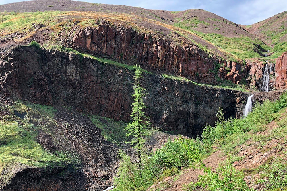 Водопад на Красных Камнях