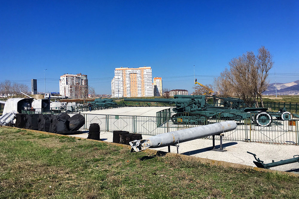 Таксист, живущий в городе 15 лет, узнал про музей военной техники от меня