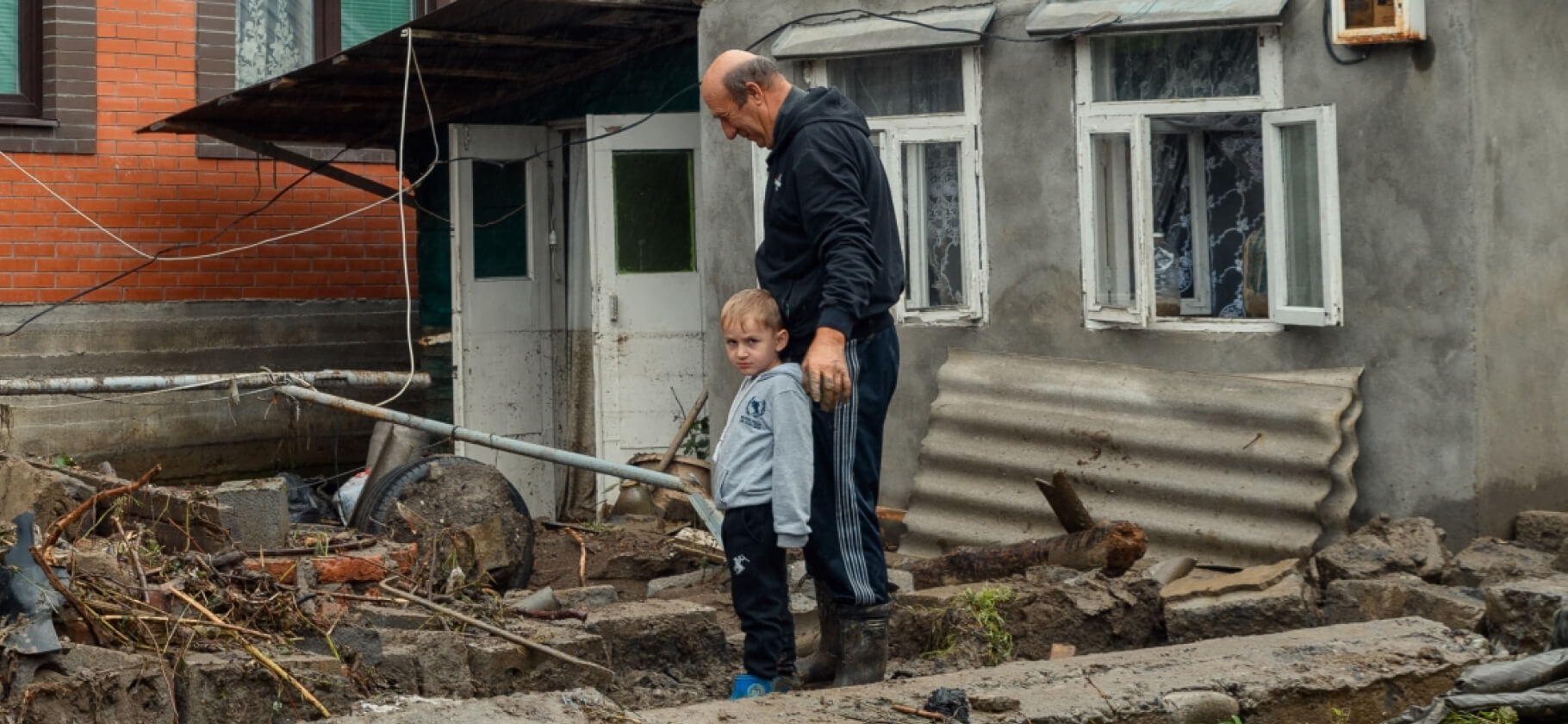 Какие выплаты и со­циальная поддержка положены пострада­вшим в стихийных бедствиях