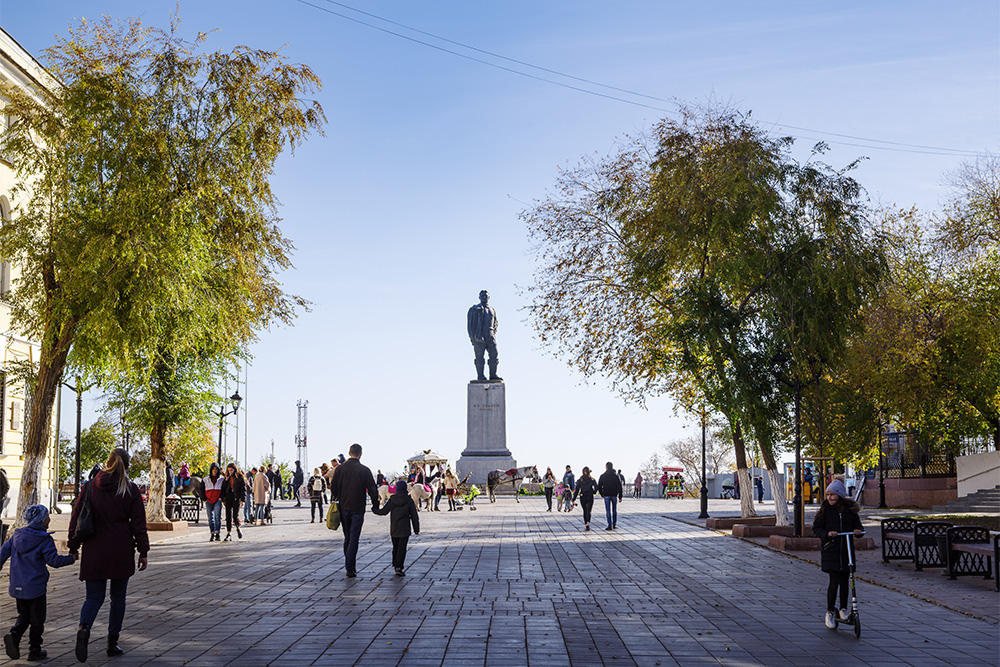 Улица Советская — главная городская пешеходная улица. Источник: Vadim Orlov / Shutterstock