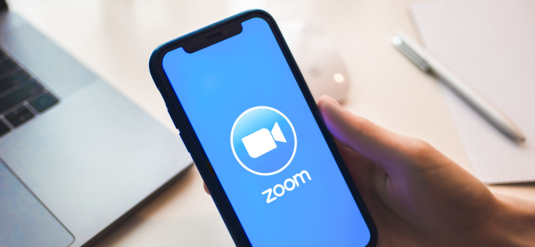 Выручка Zoom выросла почти в три раза