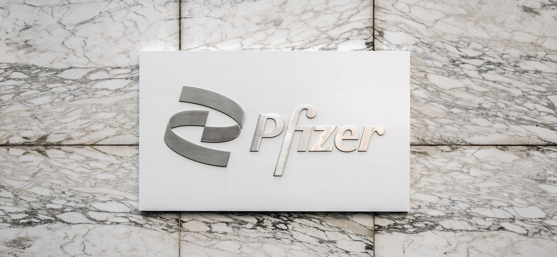 Pfizer заработала на вакцине от коронавируса 37 млрд долларов выручки в 2021 году